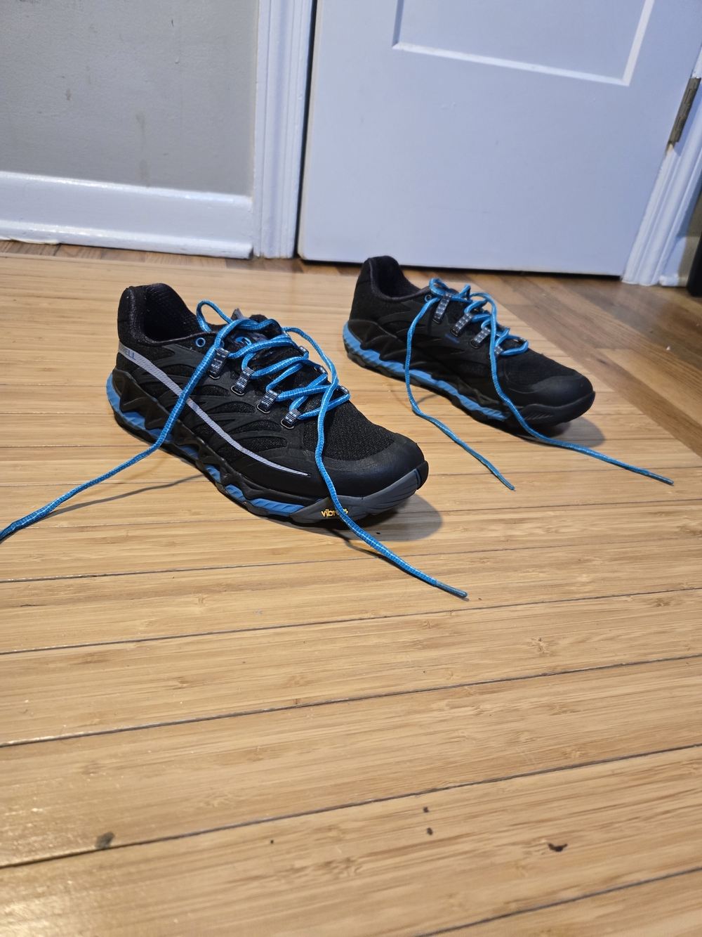 Men's Black Athletic Sneakers with Blue Accents